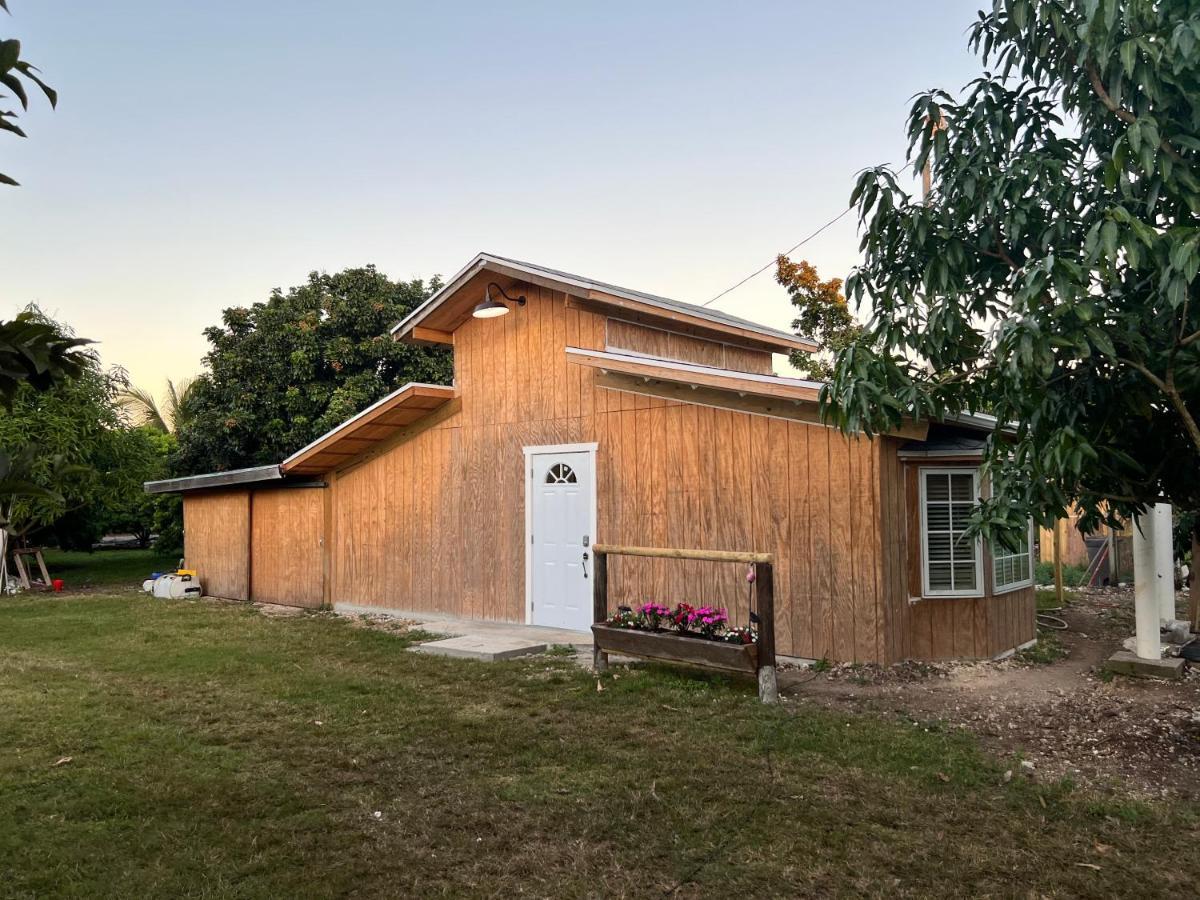 Maria's Tiny Barn Country house Homestead