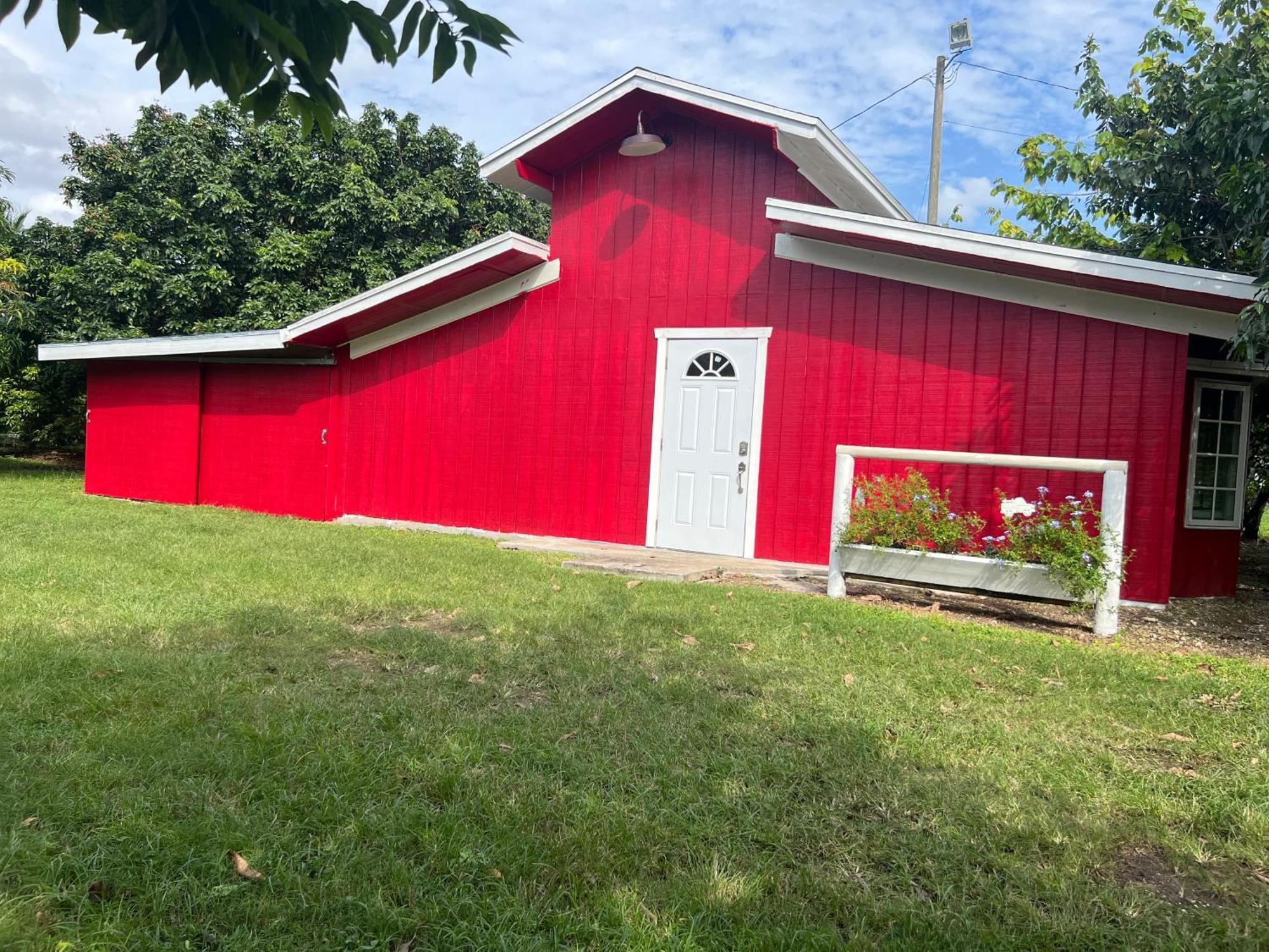 Maria's Tiny Barn *